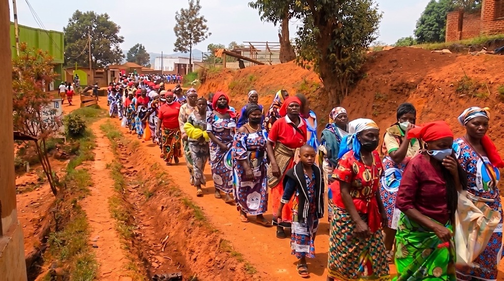 Nell'anniversario della beatificazione del beato Floribert Bwana Chui: a Butembo, in Congo, un gruppo di pellegrini porta nel carcere la testimonianza della sua vita e del suo martirio
